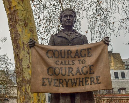 Jak nazywał się przywódca bolszewików? Jak nazywał się przywódca bolszewików?