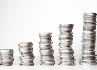 Ile trzeba mieć pieniędzy na wyjazd do pracy do Holandii?